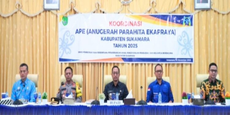 FOTO: IST/MATAKALTENG - Pelaksanaan koordinasi penilaian Anugerah Parahita Ekapraya (APE) di Aula Bappeda Sukamara. 