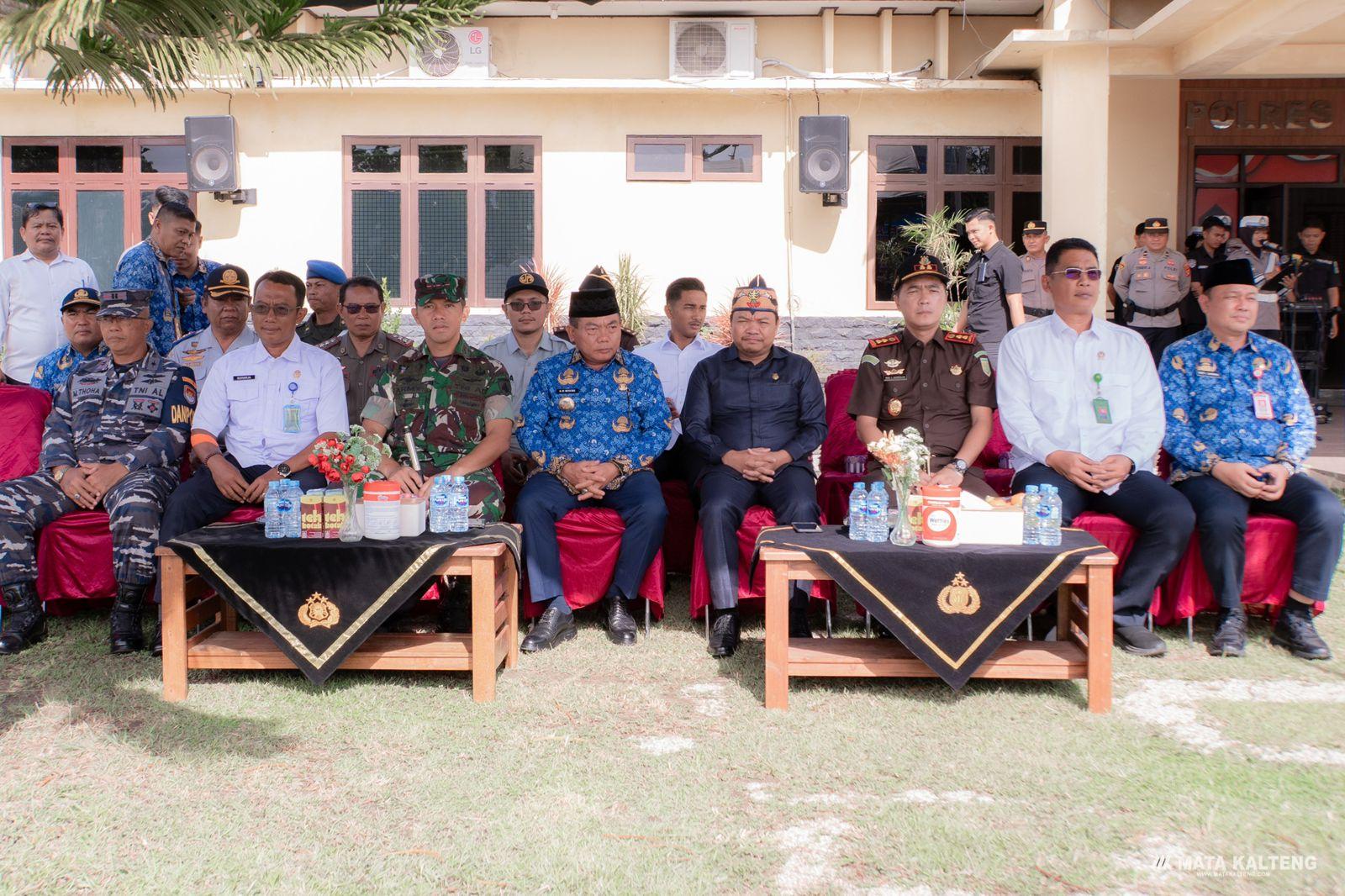Bupati Kapuas Hadiri Apel Gelar Pasukan Operasi Zebra Telabang 2025