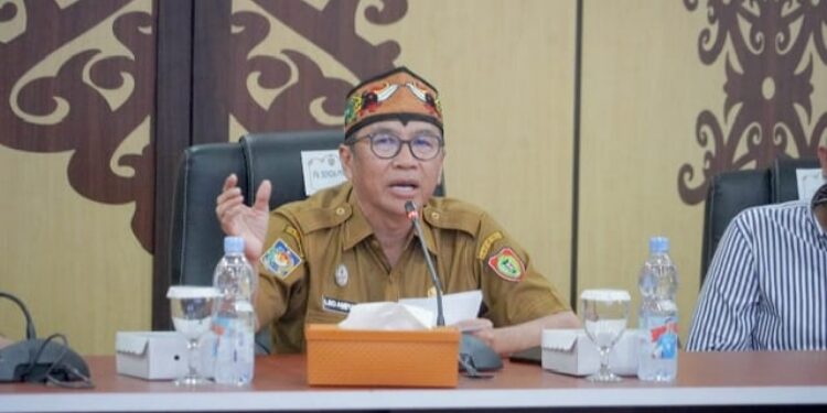 FOTO: IST/MATAKALTENG - Plt. Sekretaris Daerah Prov. Kalteng Leonard S. Ampung saat menyampaikan sambutannya.