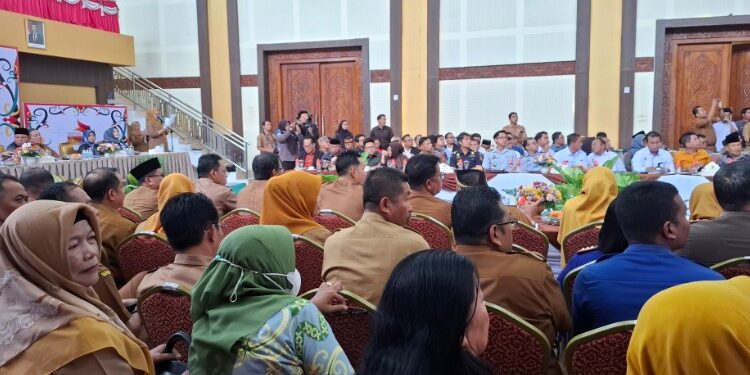 Foto:DIAN/MATA KALTENG - Rapat evaluasi akhir tahun 2025 Pemkab Kotim, 30 Desember 2025.