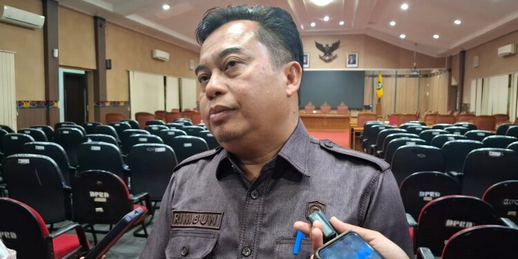 Foto:Ketua DPRD Kotim Rimbun.