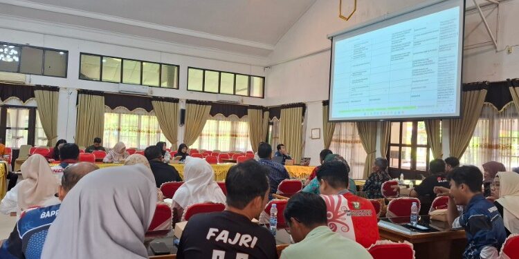 Foto:DIAN/MATA KALTENG - Rapat Persiapan Penyusunan Program Strategis Daerah Kab. Kotim TA. 2026 di Aula Sei Mentaya Bapperida, 9 Januari 2026.