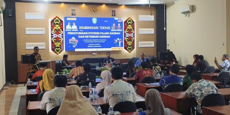 Foto:IST/MATA KALTENG - Pembukaan Bimtek Perhitungan Potensi Pajak Daerah
dan Retribusi Daerah di Gedung CAT BKPSDM Kotim, 29 Januari 2026.