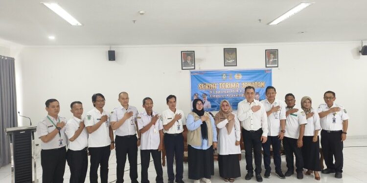 Foto:IST/MATA KALTENG - Sertijab Manajemen RSUD dr Murjani Sampit.