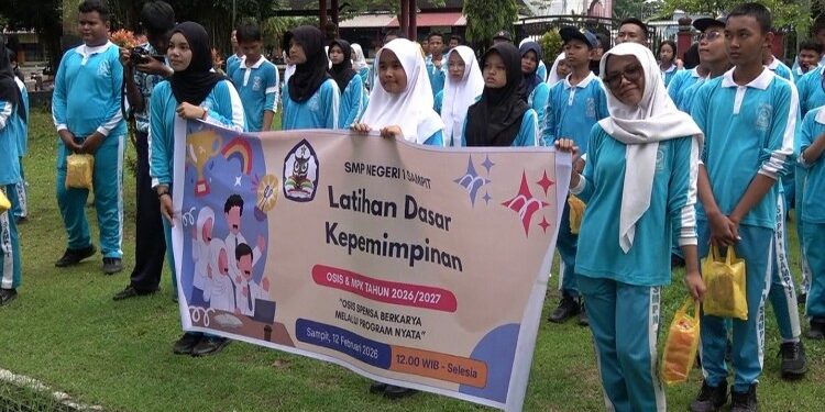 Foto:IST/MATA KALTENG - Latihan Dasar Kepemimpinan (LDK) bagi pengurus OSIS SMPN 1 Sampit, 12 Februari 2026.