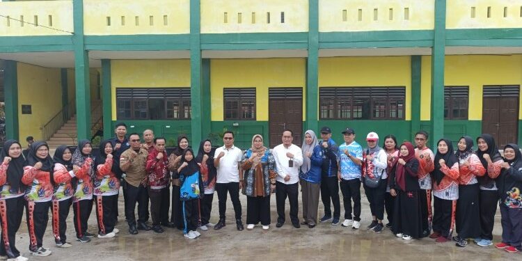 Foto:IST/MATA KALTENG - Peresmian rumah produksi dan galeri karya siswa di SDN 4 Ketapang, 13 Februari 2026.