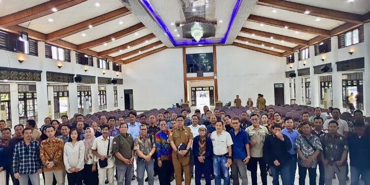 Foto:IST/MATA KALTENG - Sosialisasi program BPJS Ketenagakerjaan kepada pengurus dan anggota koperasi yang ada di Kotim.