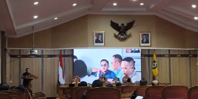 Foto:IST/MATA KALTENG - Rapat Paripurna penyampaian hasil reses anggota DPRD Kotim, 23 Februari 2026.