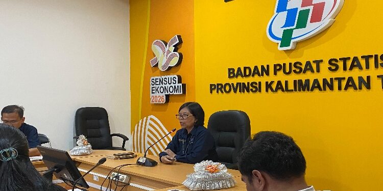 FOTO: NRA/MATAKALTENG - Agnes Widiastuti dalam paparannya selaku Kepala BPS Provinsi Kalimantan Tengah.