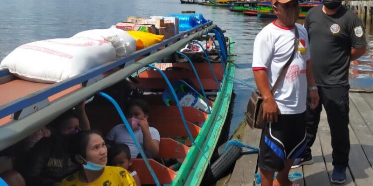 Foto:IST/MATA KALTENG - Taksi air di Pelabuhan Sampit.