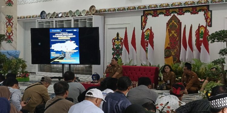 FOTO: NRA/MATAKALTENG - Wakil Gubernur Kalteng, Edy Pratowo saat silaturahmi dengan insan pers dan Ormas di Istana Isen Mulang.