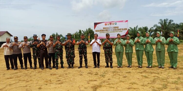 Foto:IST/MATA KALTENG - Upacara Penutupan TNI Manunggal Membangun Desa (TMMD) Reguler Ke-127 Tahun Anggaran 2026 wilayah Kodim 1015/Sampit, 11 Maret 2026.