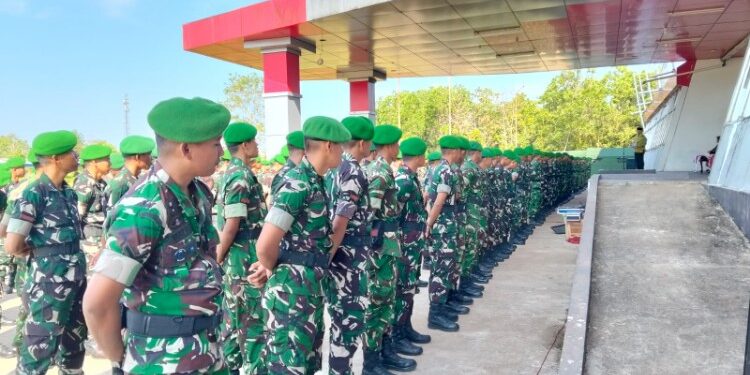 Foto:IST/MATA KALTENG - Penyambutan Anggota Yonif TP 923/Mentaya di Gedung Expo Depan Stadion 29 Nopember Sampit, 13 Maret 2026.