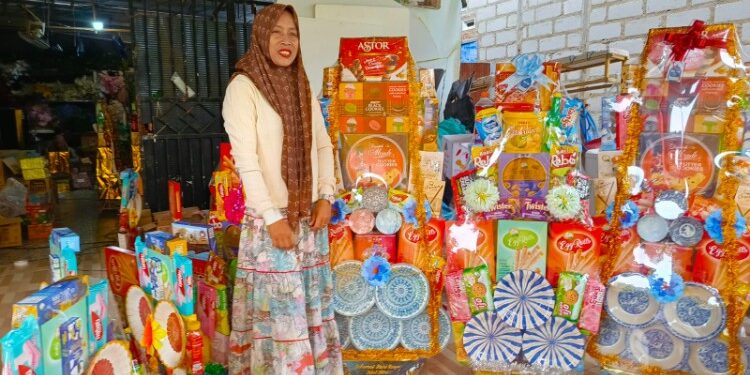 Foto:IST/MATA KALTENG - Pelaku usaha penjual parsel lebaran di Sampit.