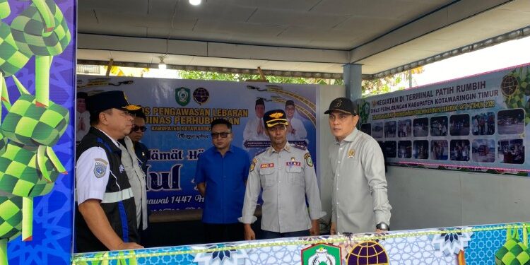 Foto:DIAN/MATA KALTENG - Anggota Komisi V DPR RI Fraksi PAN, Muhammad Syauqie saat tinjau Pelabuhan Sampit, 16 Maret 2026.