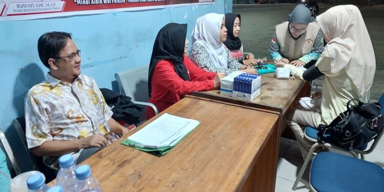 FOTO: IST/MATA KALTENG - Layanan KB Gratis di Posko Mudik Terminal Patih Rumbih.