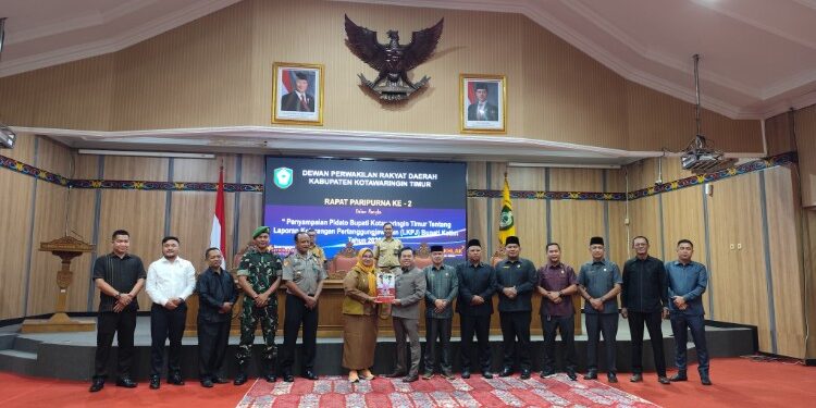 Foto:IST/MATA KALTENG - Penyampaian LKPJ APBD 2025 di DPRD oleh Wabup Kotim Irawati, 30 Maret 2026.