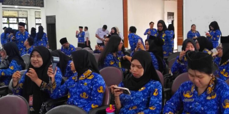 Foto:IST/MATA KALTENG - Sejumlah ASN yang mengikuti Sosialisasi HIV/AIDS, 1 April 2026.