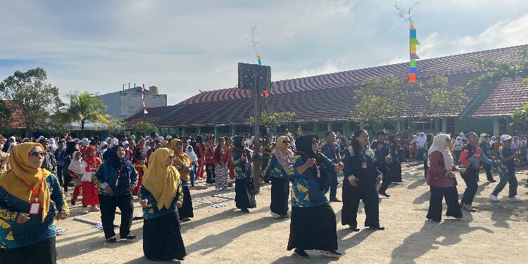 FOTO: IST/MATA KALTENG - Pelajar yang mengikuti FLS3N dan O2SN di Kecamatan MB Ketapang.