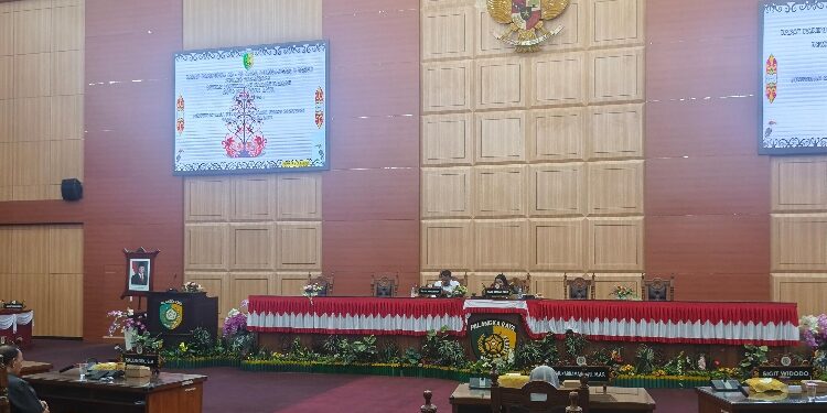 FOTO: NRA/MATAKALTENG - Suasana Rapat Paripurna ke-10 Masa Persidangan II Tahun Sidang 2025/2026.