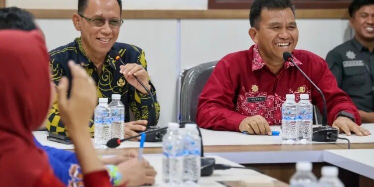 Foto:IST/MATA KALTENG - Sertijab Kepala Bagian Kerja Sama Kotim.