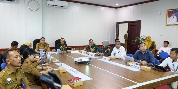FOTO: IST/MATAKALTENG - Suasana Rapat Koordinasi Pengendalian Inflasi Tahun 2026 serta Evaluasi Dukungan Pemerintah Daerah dalam Program 3 Juta Rumah bersama Menteri Dalam Negeri Republik Indonesia.