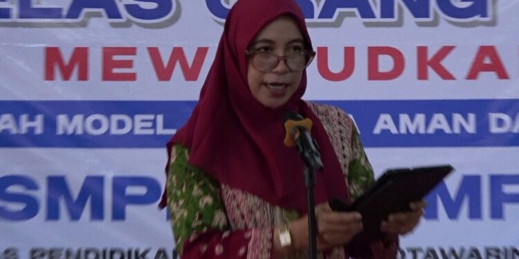 Foto:Kepala Dinas Pendidikan Kabupaten Kotawaringin Timur (Kotim), Yolanda Lonita Fenisia.
