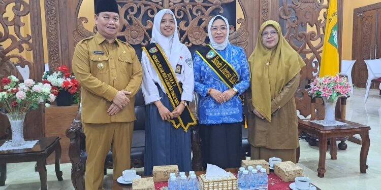 Foto:IST/MATA KALTENG - Pelajar Kotim yang berhasil meraih juara 1 Duta Baca di tingkat provinsi.