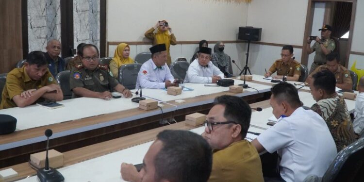 Foto:IST/MATA KALTENG - Rapat Koordinasi (Rakor) pelepasan dan pemberangkatan jamaah calon haji musim haji 1447 Hijriah yang digelar di Ruang Rapat Gedung B Setda Kotim, 20 April 2026.
