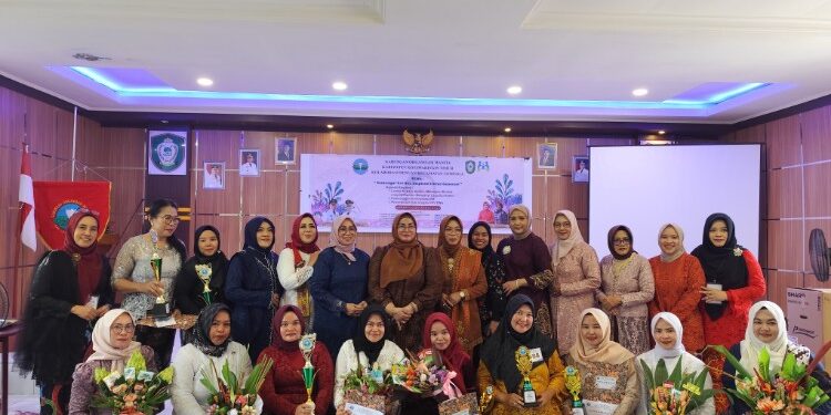 Foto:IST/MATA KALTENG - Peringatan Hari Kartini ke-147 di Kecamatan Cempaga, Jumat 24 April 2026.