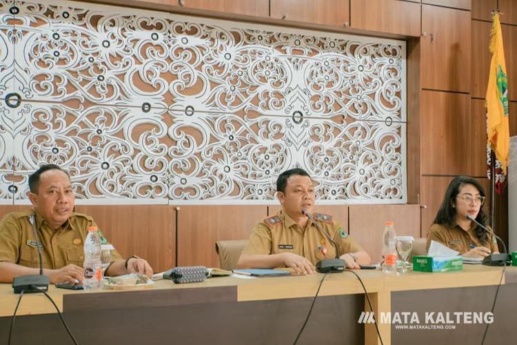 Sekda Kapuas Pimpin Rakor Lanjutan Penyusunan Laporan Kinerja PRO-SN Tahun 2025