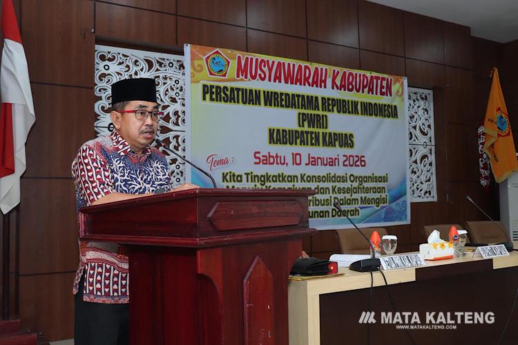 Asisten III Setda Kapuas Buka Muskab PWRI Kabupaten Kapuas Tahun 2026