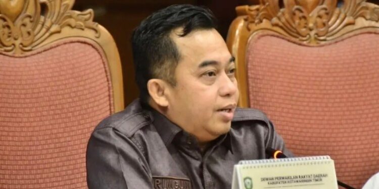 Foto:Ketua DPRD Kotim Rimbun.