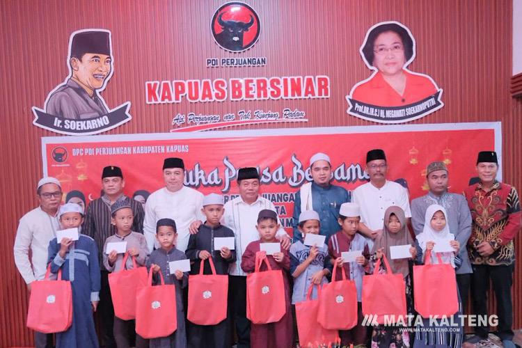 Bupati Kapuas Hadiri Buka Puasa Bersama Keluarga Besar PDI Perjuangan Kabupaten Kapuas