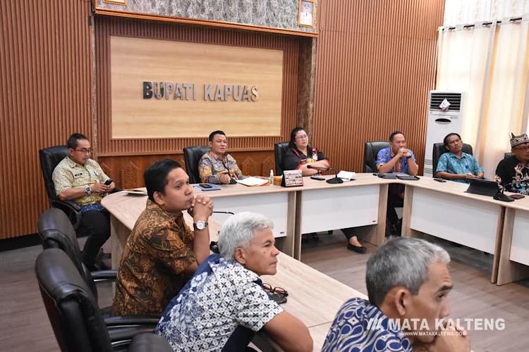 Sekda Kapuas Pimpin Rapat Penentuan Trase Jalan Menuju Desa Masupa Ria