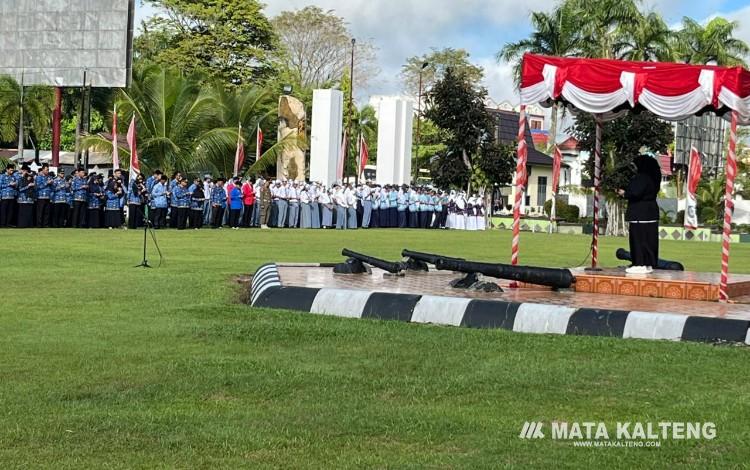 Foto:IST/MATA KALTENG - Upacara peringatan Hari Pendidikan Nasional di Kotim, 11 Mei 2026.
