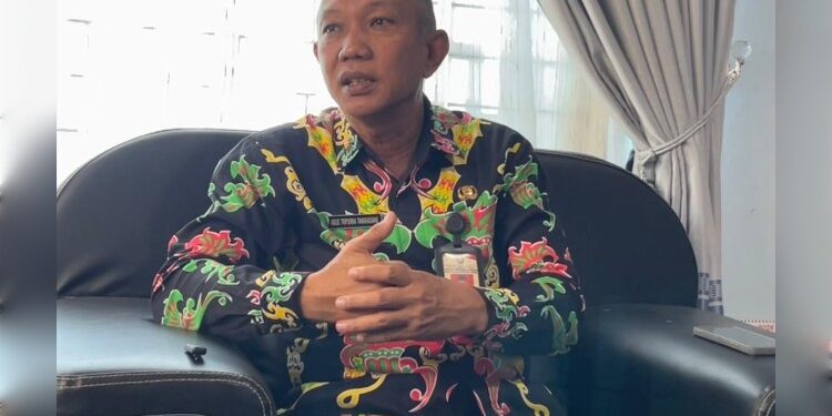 Foto:Kepala Dinas Perpustakaan dan Kearsipan Daerah Kotim Agus Tripurna Tangkasiang.