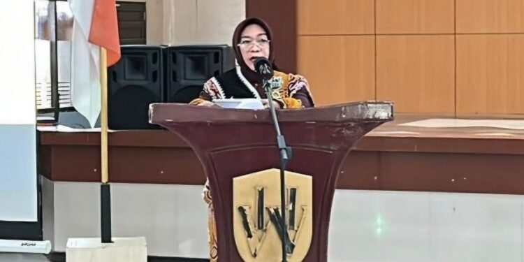 Foto:Ketua Tim Pembina (TP) Posyandu Kabupaten Kotawaringin Timur (Kotim), Khairiah Halikinnor.