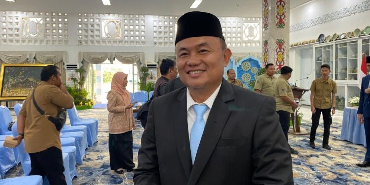 Foto: NRA/MATAKALTENG - Agus Candra, Kepala Dinas Ketahanan Pangan Provinsi Kalimantan Tengah saat diwawancarai awak media.