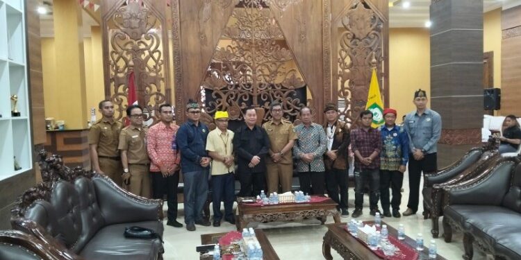 Foto:IST/MATA KALTENG - Audiensi umat Hindu Kaharingan di Kabupaten Kotawaringin Timur (Kotim) bersama Bupati Kotim, 9 Juni 2026.