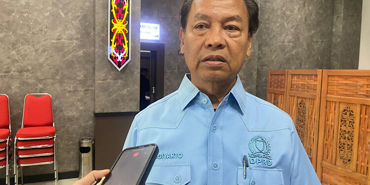 FOTO: NRA/MATAKALTENG -Ketua Komisi III DPRD Kalimantan Tengah, Sugiyarto.