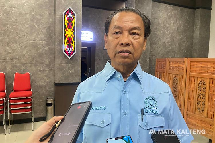 FOTO: NRA/MATAKALTENG -Ketua Komisi III DPRD Kalimantan Tengah, Sugiyarto.