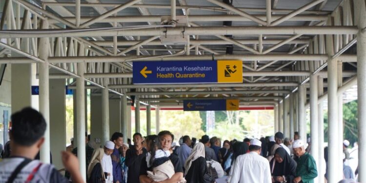Foto:IST/MATA KALTENG - Suasana kedatangan penumpang di Bandara H Asan Sampit, 12 Juni 2026.