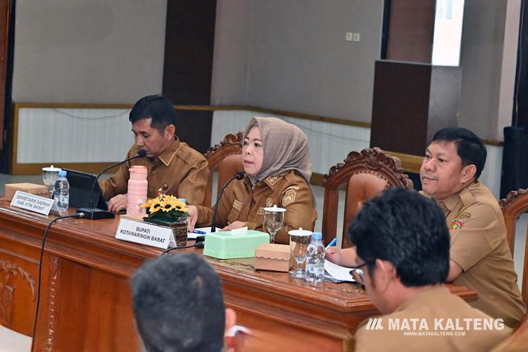 Bupati Kobar Tekankan Sinergi Informasi dan Transparansi
