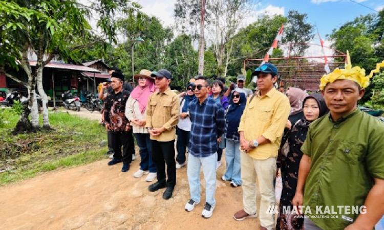 Raih WTP 12 Kali Berturut, pemkab Kobar Beri Penghargaan
