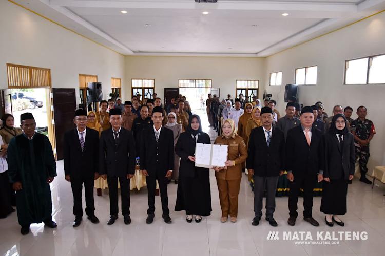 Bupati Kobar Lantik BPD Pangkalan Dewa