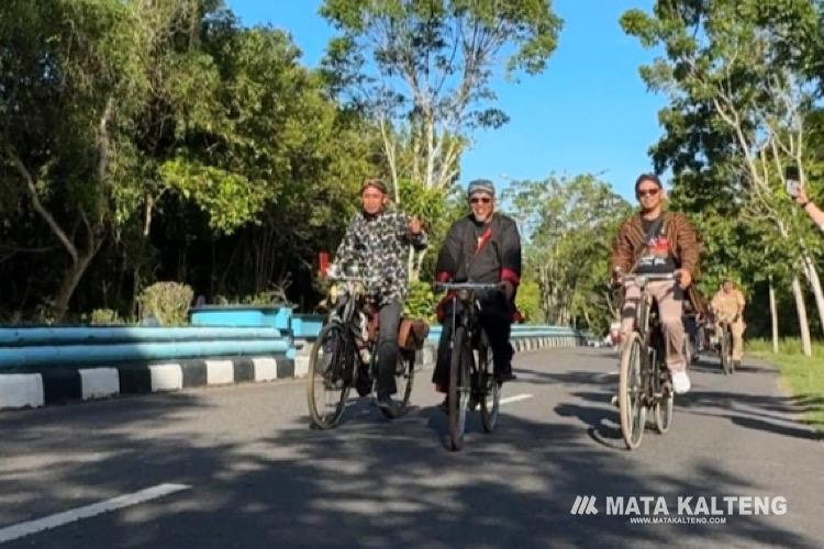 Wabup Kobar Dorong Pelestarian Budaya Bersepeda di Kobar