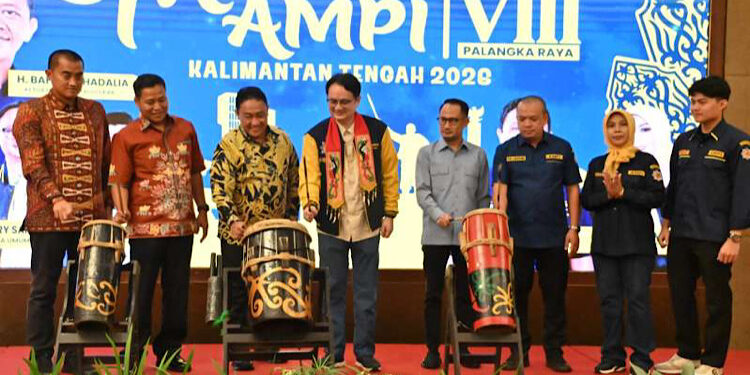 FOTO: IST - Wagub Edy Pratowo secara resmi membuka Musda VIII AMPI Provinsi Kalteng Tahun 2026 di Ballroom Aquarius Hotel Palangka Raya.