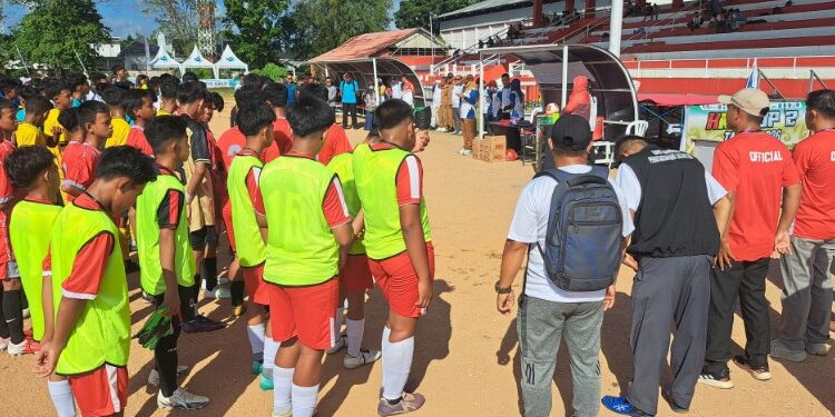 Foto:DIAN/MATA KALTENG - Pembukaan GSI Kotim 2026 di Stadion 29 November Sampit, 22 Juni 2026.