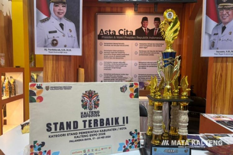 Stand Kobar Raih Juara II Kategori Stand Terbaik Kalteng Expo 2026